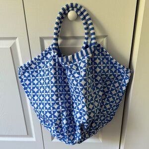 Canvas tote